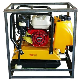 виброплита бензиновая с-90 с двигателем honda и баком для воды, ковриком и колесами